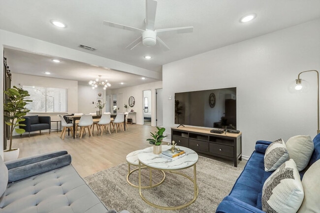 Foto del edificio - 7920 Limerick Ln