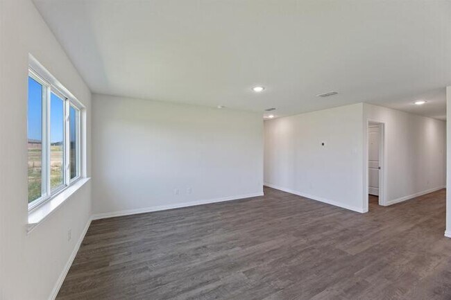 Building Photo - 4521 Circle C Dr