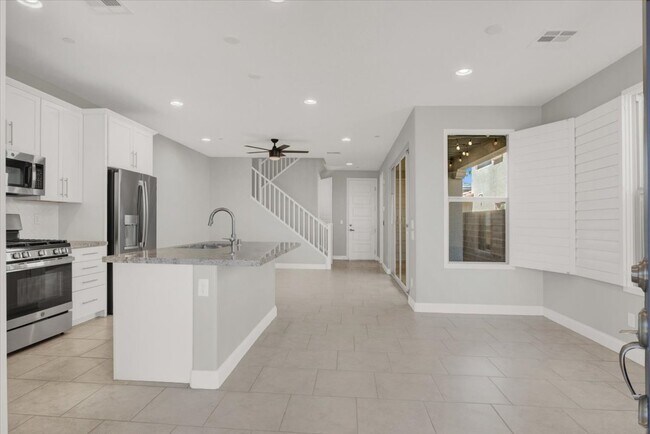 Foto del edificio - 11649 Redwood Mountain Ave