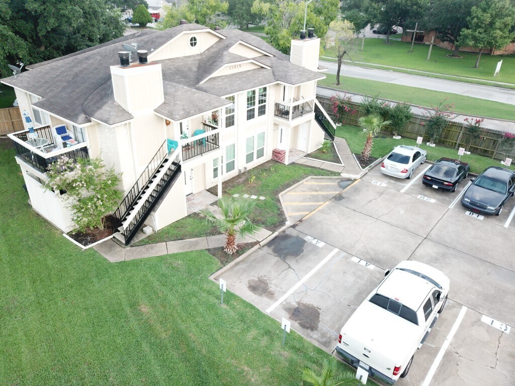 Foto principal - 11515 Meadow Pines Ct