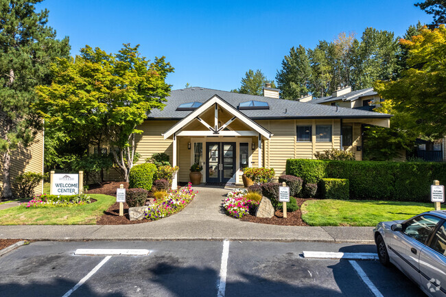 Exterior - Copper Ridge Apartments