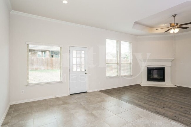 Foto del edificio - 213 Mineral Point Dr