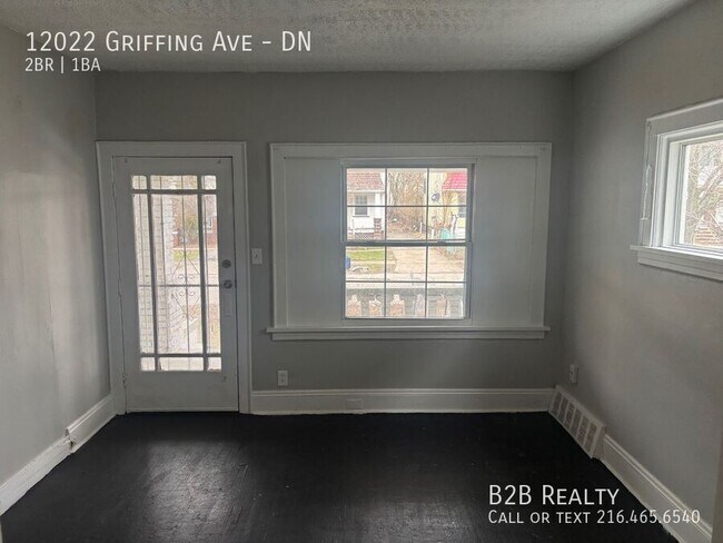 Foto del edificio - 12022 Griffing Ave