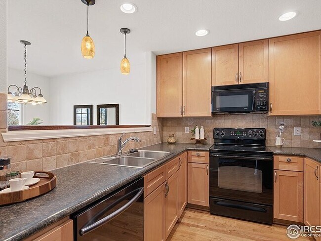 Building Photo - 2759 Harvest Park Ln