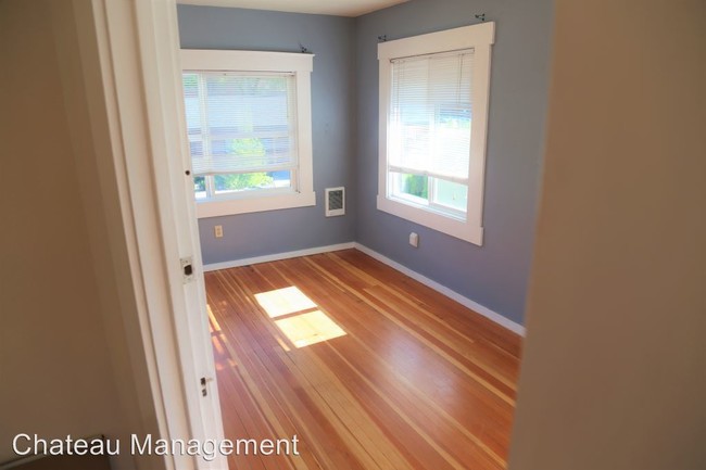 Building Photo - 4 br, 2 bath House - 110 NW 23rd St.
