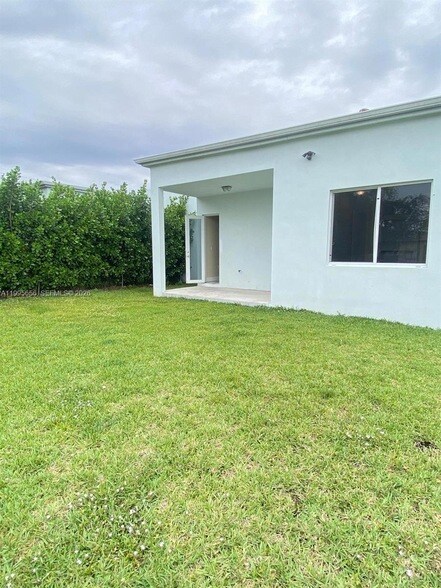Foto del edificio - 12150 SW 213th St