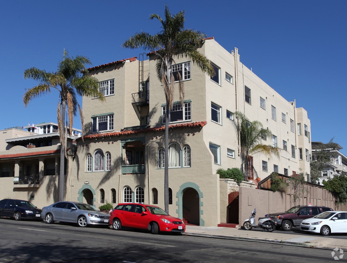 Primary Photo - 2241 4th Ave