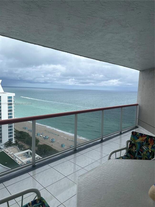 Building Photo - 6767 Collins Ave