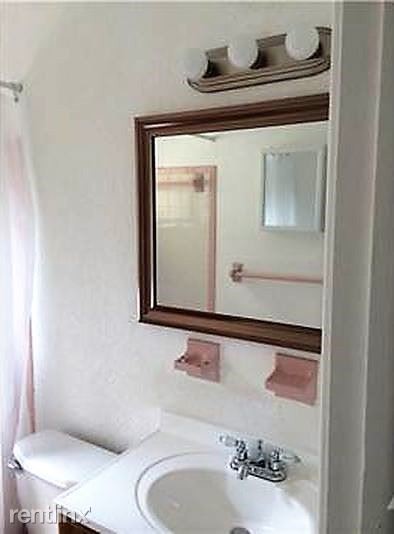 Foto del edificio - 3 br, 2 bath House - 130 NE 5th Street