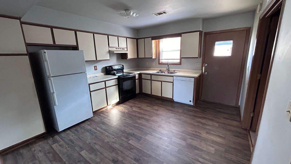 Foto principal - 439 E Monroe Ave