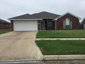 Building Photo - 4205 Capri Dr