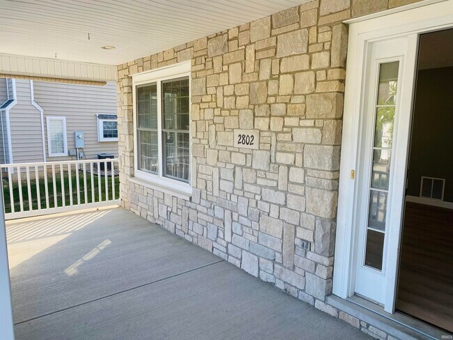Building Photo - 2802 E Bressingham Gdn Wy