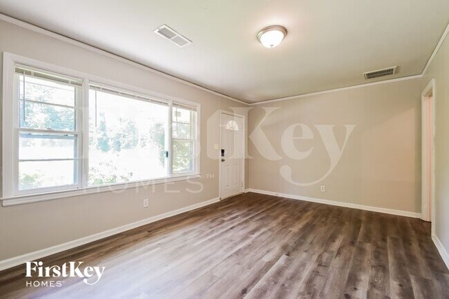 Building Photo - 2073 Mark Trail