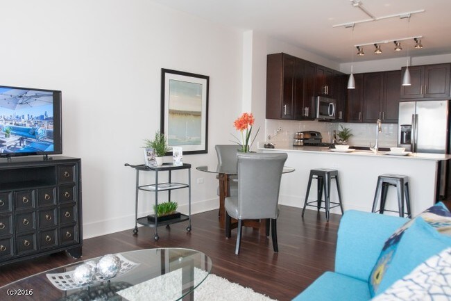 Building Photo - 1458 N Halsted St