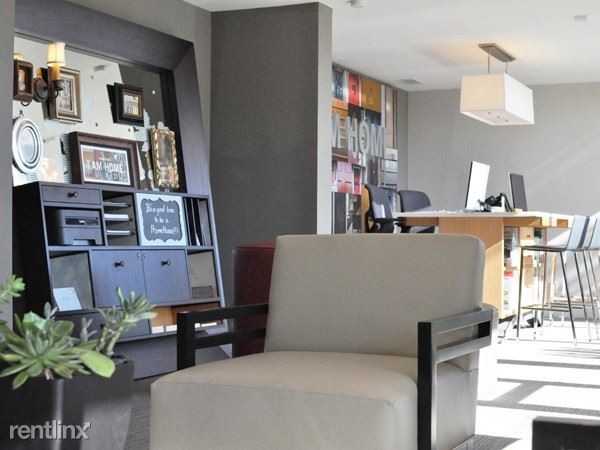 Foto del edificio - 1094 Tanland Dr