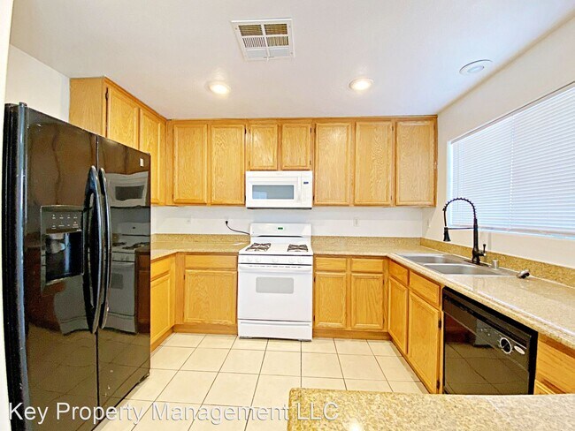 Building Photo - 5 br, 3 bath House - 10140 Nolinas St