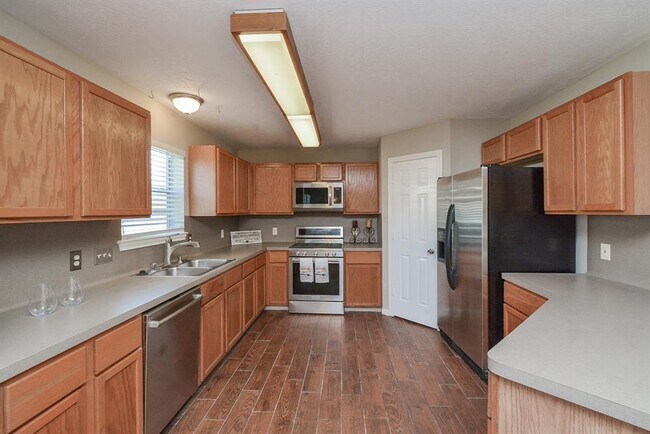 Building Photo - 17010 Maricella Cir