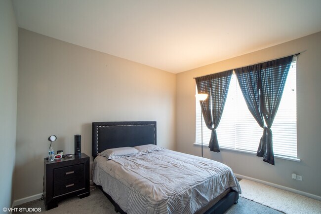 Foto del edificio - 2312 E 71st St