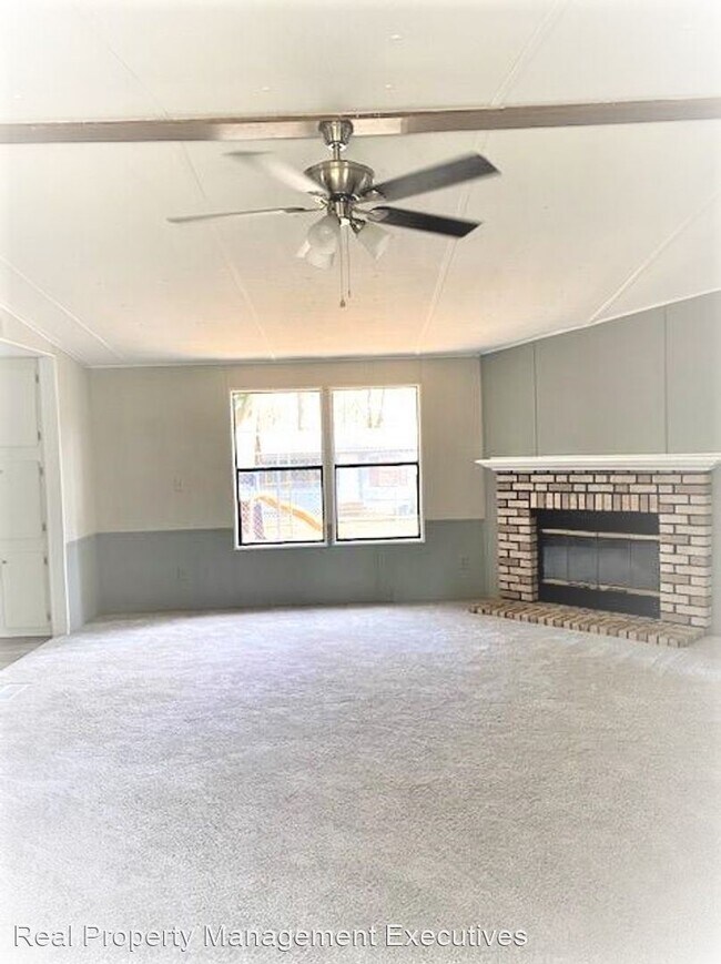 Building Photo - 3 br, 2 bath House - 1472 Border Street