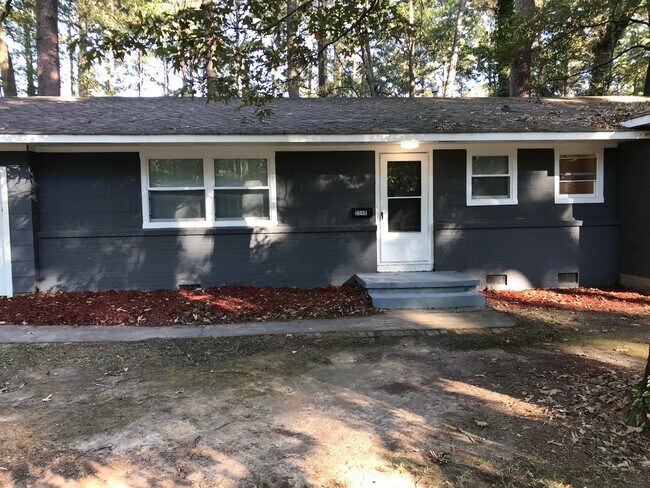 Building Photo - 5548 Hartsdale Dr