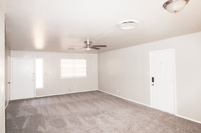 Building Photo - 4720 S Fulton Ct