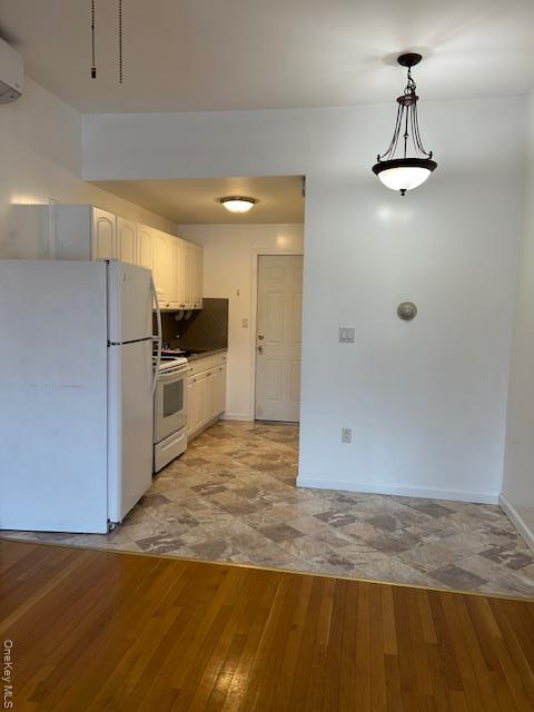 Foto del edificio - 85 Heling Blvd