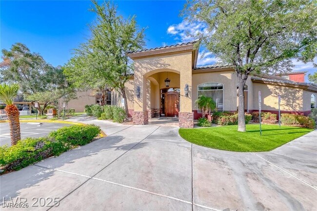 Foto del edificio - 4400 S Jones Blvd