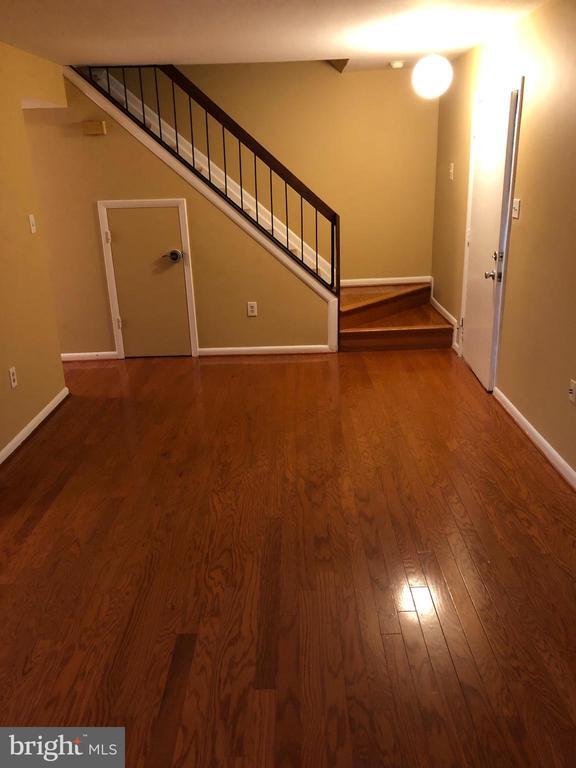 Primary Photo - 10676 Myrtle Oak Ct