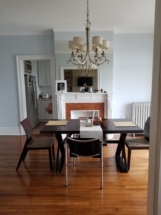 dining room - 352 STATE St