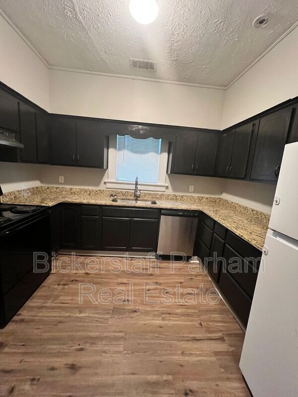 Foto del edificio - 3405 12th Ave