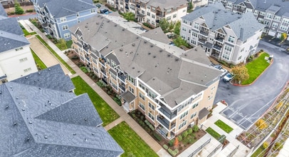 Building Photo - 17181 SW Snowdale St