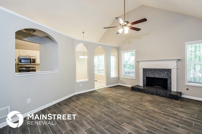 Foto del edificio - 136 Summer Creek Cove