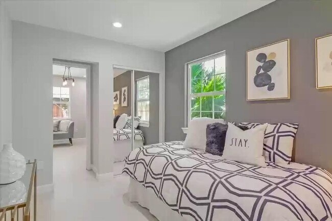 Foto del edificio - 317 E Julian St