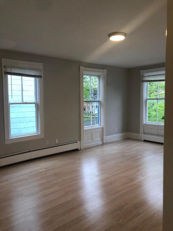 Foto del edificio - 313 Rutger St