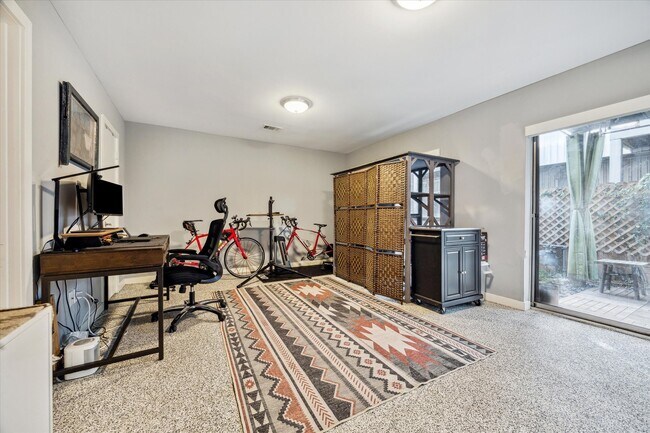 Foto del edificio - 815 Robin St