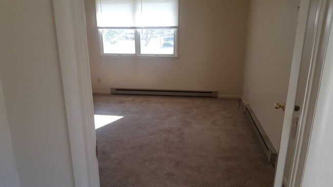 Building Photo - Charming Second-Floor Apartment in Havre de Grace!