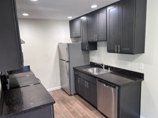 Building Photo - Tanglewood Apartments