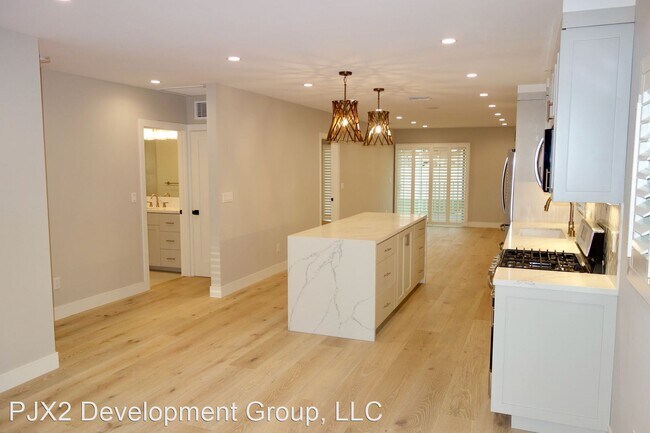 Building Photo - 3 br, 2 bath House - 8926 Cimarron Street