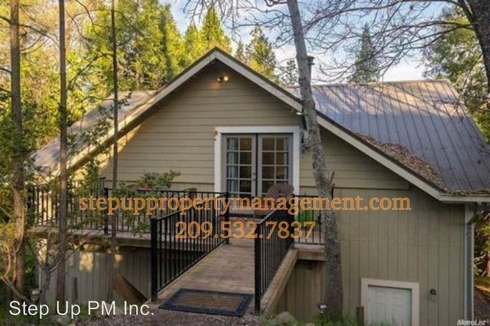 Building Photo - 16010 Hidden Valley Rd