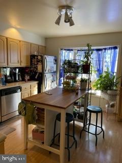 Building Photo - 6363 Tisbury Dr