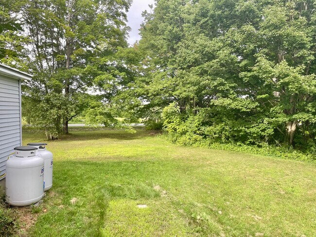 Foto del edificio - 543 Tiffany Rd