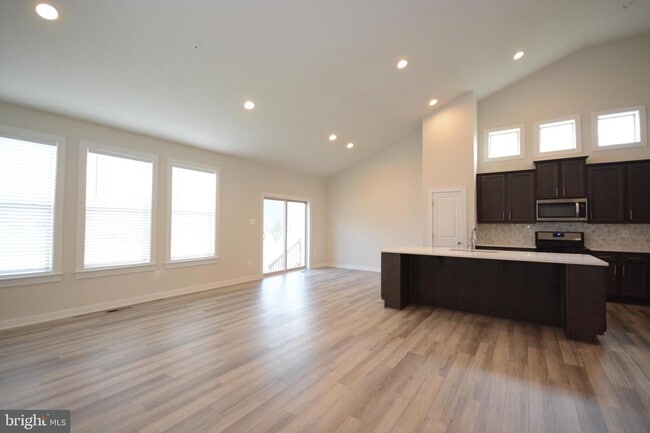 Building Photo - 1502 Ricketts Rd