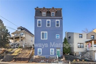 Building Photo - 628 Greenfield Ave