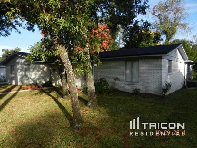 Building Photo - 10769 High Ridge Rd
