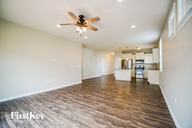 Building Photo - 5946 Ballydugan Dr