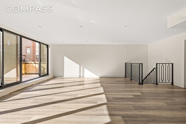 Foto del edificio - 48 W 68th St