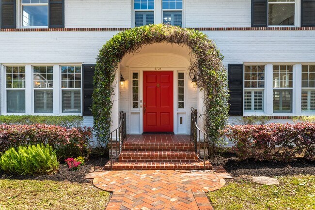 Foto del edificio - 3728 Hedrick St