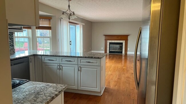 Foto del edificio - 6752 Riverside Glen Ct