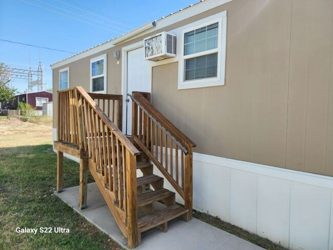 Building Photo - 1132 Gary Terrace