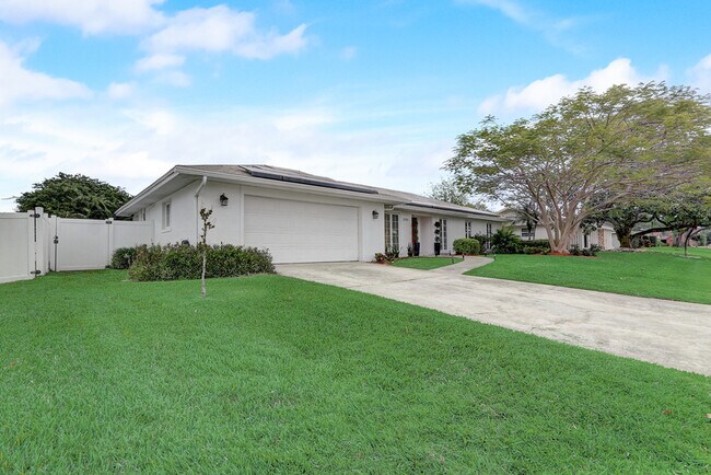 Photo - 5281 Jade Cir House